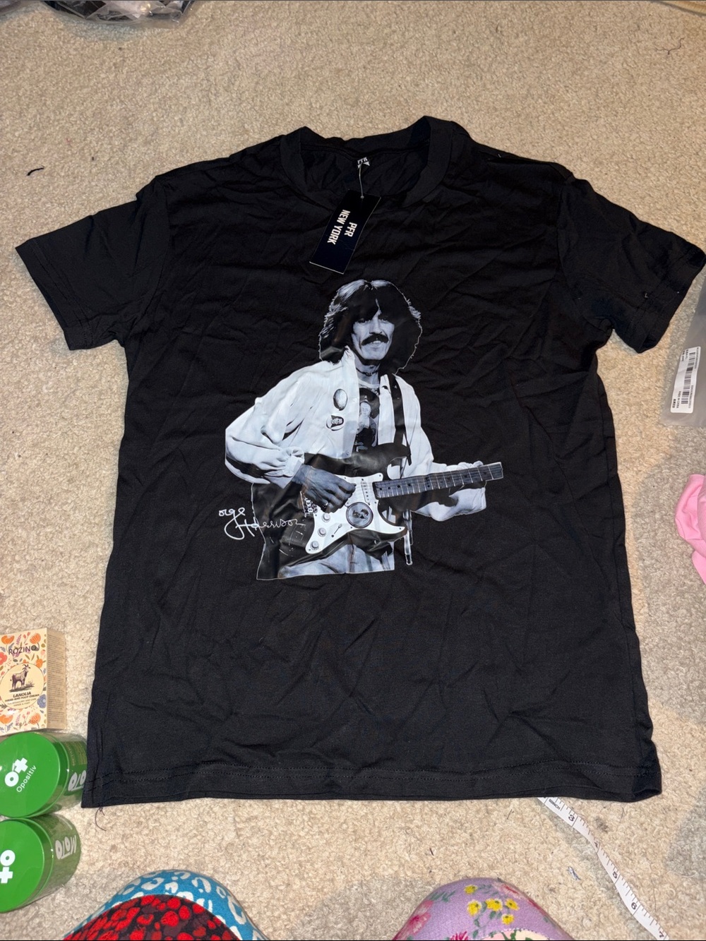Men's Black Short-Sleeve Graphic Tee with Musician Print George Harrison